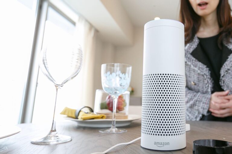 Can Alexa dial 999?