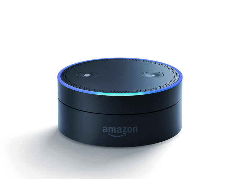 Kan nogen oprette forbindelse til min Alexa og lytte til mig?