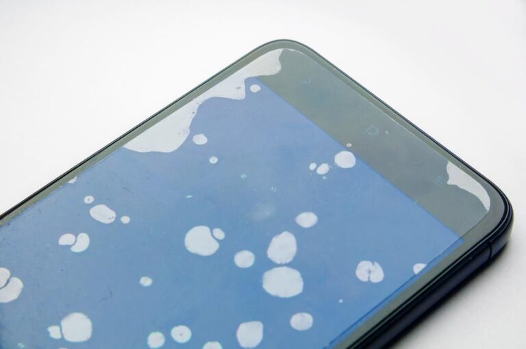 Do air bubbles go away on their own screen protector?