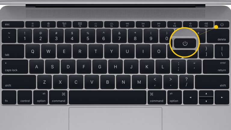 How do I manually turn on my MacBook pro?