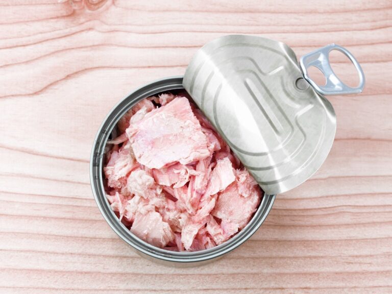 Is tuna a pink?