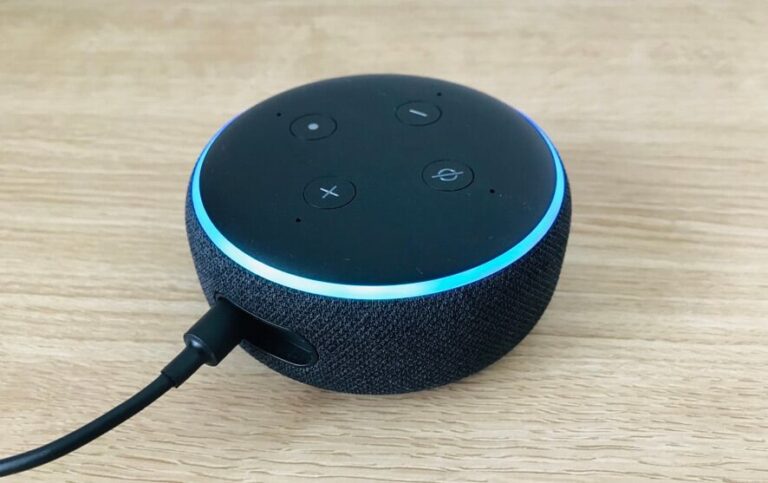 Should Alexa be plugged in all the time?