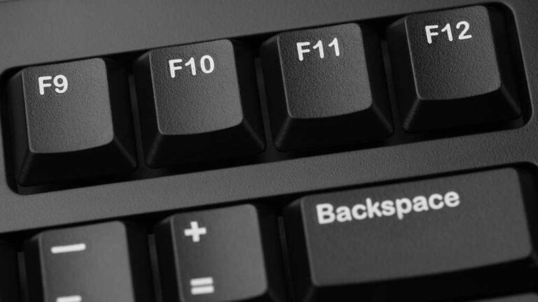 What does F7 do on startup?
