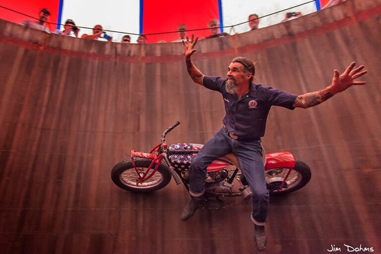 Vad är Wall of Death motorcykel?