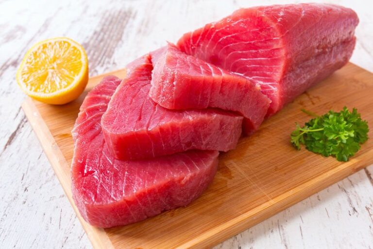 Why is tuna red meat?