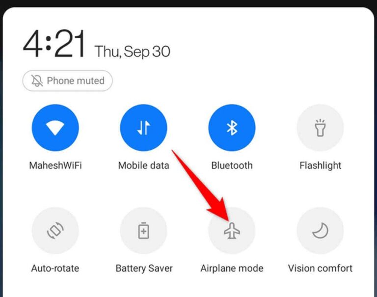 What does it mean when your phone says network error?