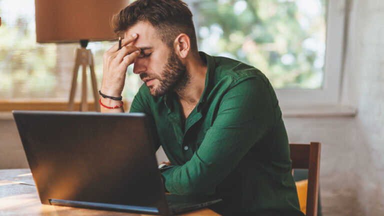 Do you lose everything when you install Windows 11?
