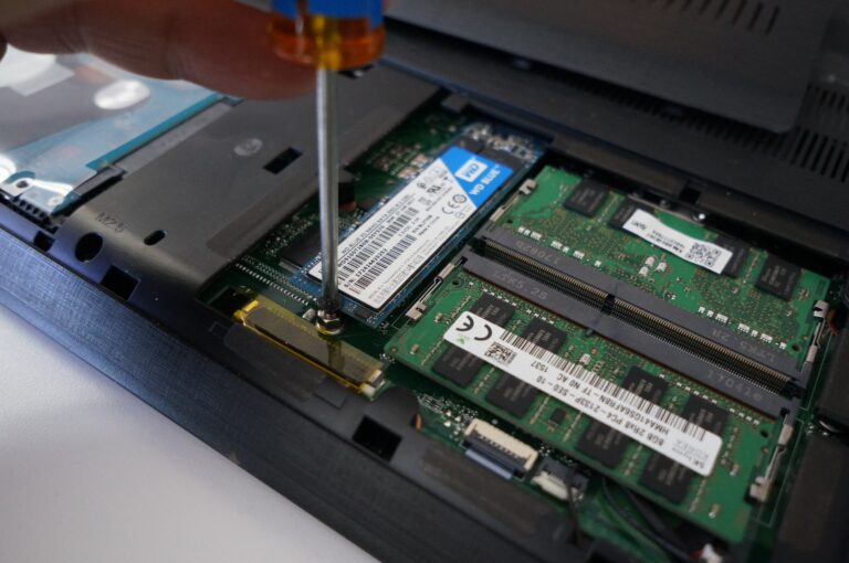 Is it safe to remove SSD from laptop?